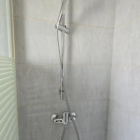 アパート Bookly With 2 1 Bathroom 1 Kitchen And Living *