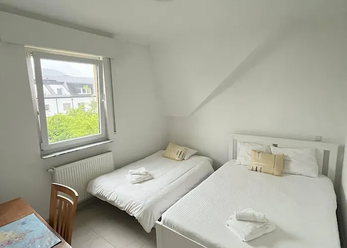 شقة Bookly With 2 1 Bathroom 1 Kitchen And Living *